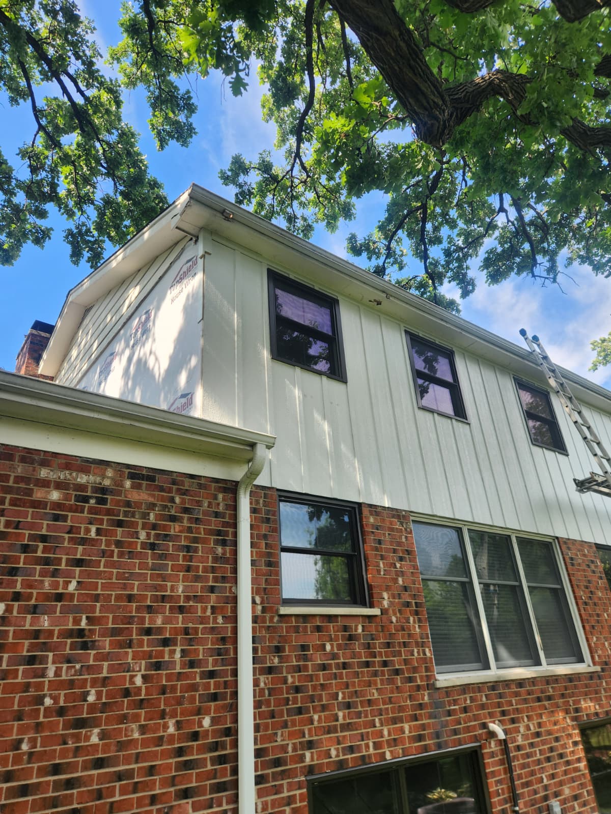 TopShield house wrap installed before new vinyl siding in Oak Lawn, IL